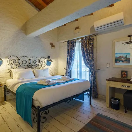 Alacati Aura