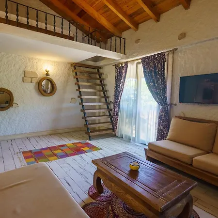 Alacati Aura