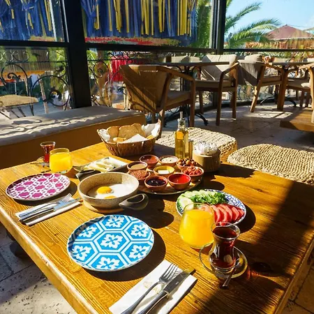 Hotel Alacati Aura 2*