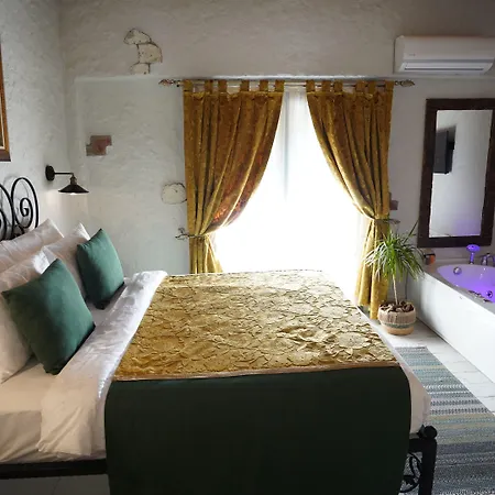 Отель Alacati Aura